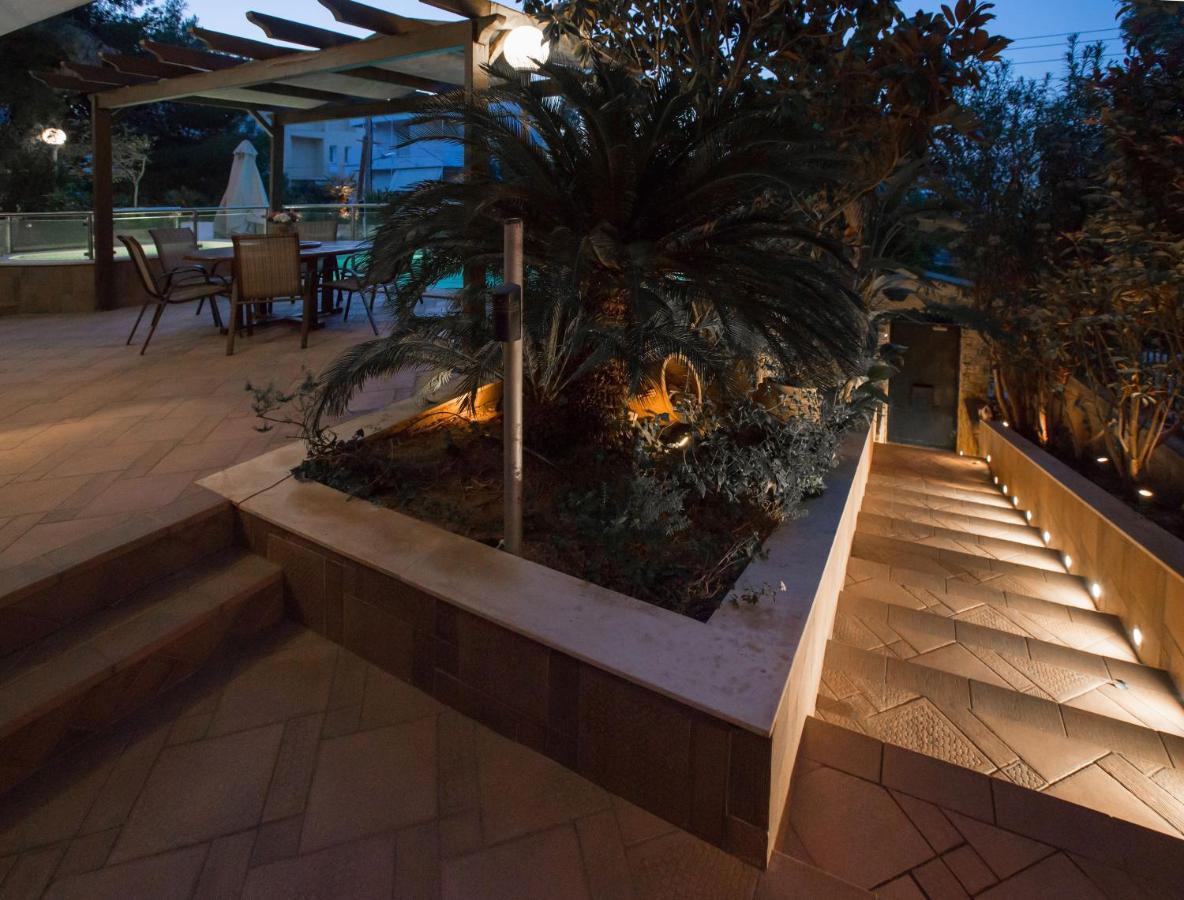 Exceptional Villa In Voula Near The Sea Athens Exterior photo